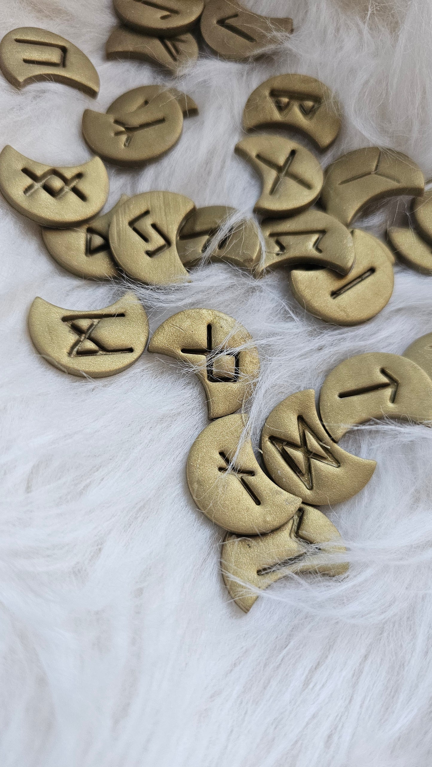 Runes- Gold Moons