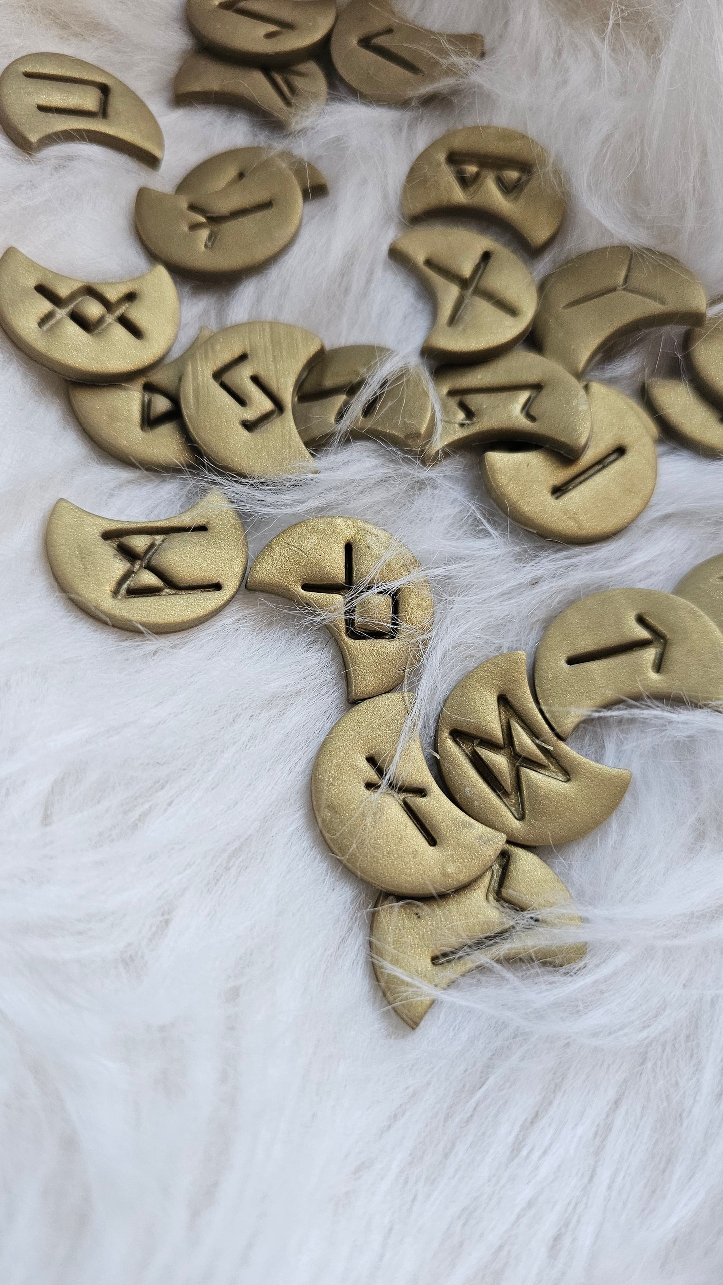 Runes- Gold Moons