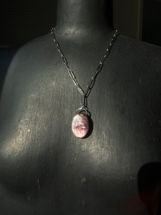 Lavender Lense Petite Pendant