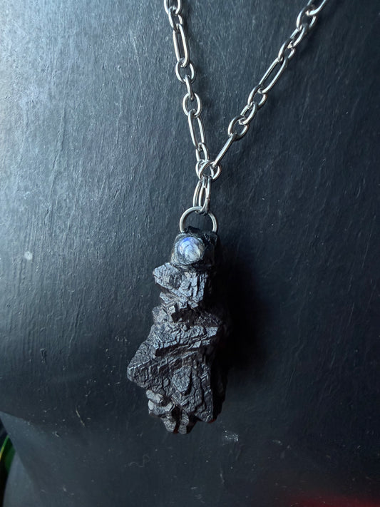 The Seer Prophecy Pendant