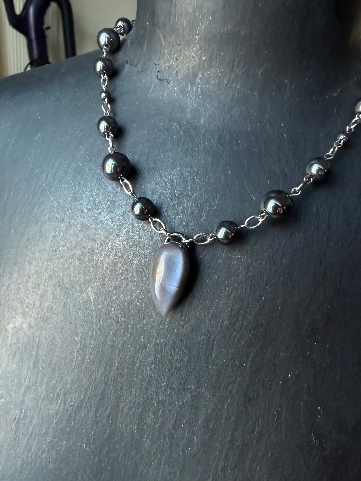 Amongst the Ruins Choker