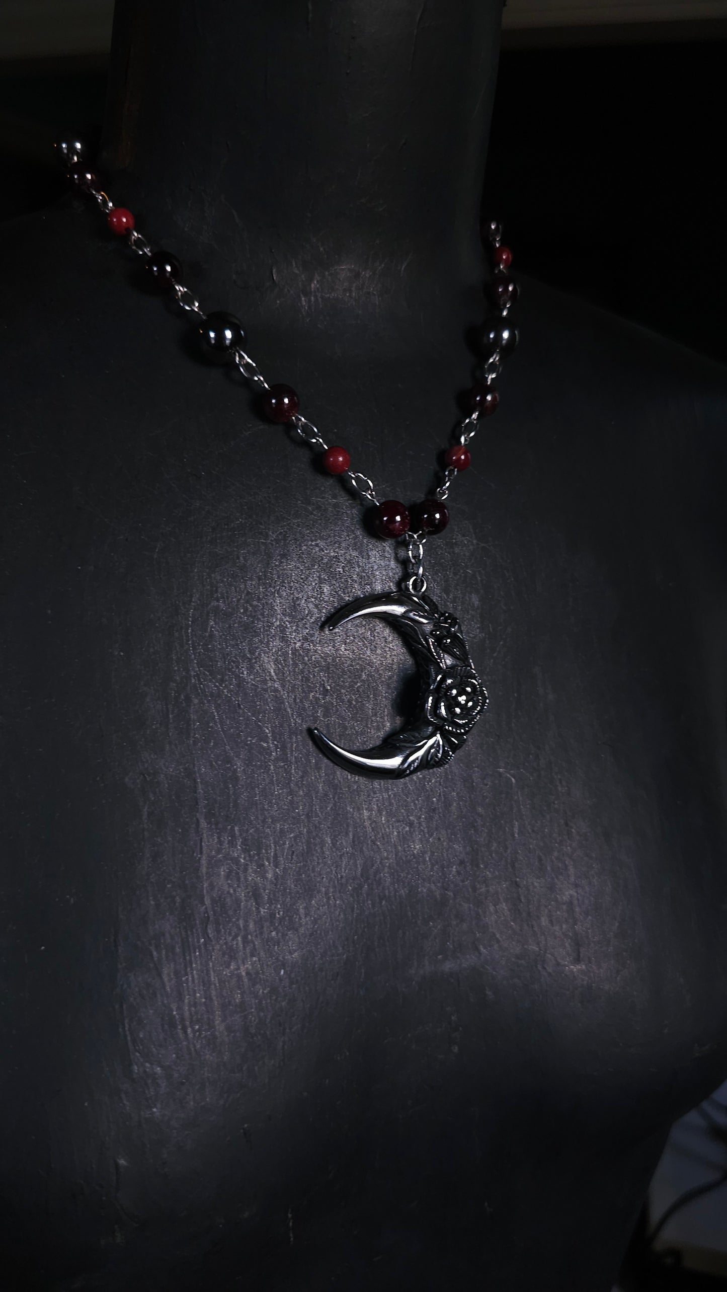 Blood Moon Choker